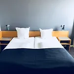 ガルニ ホテル